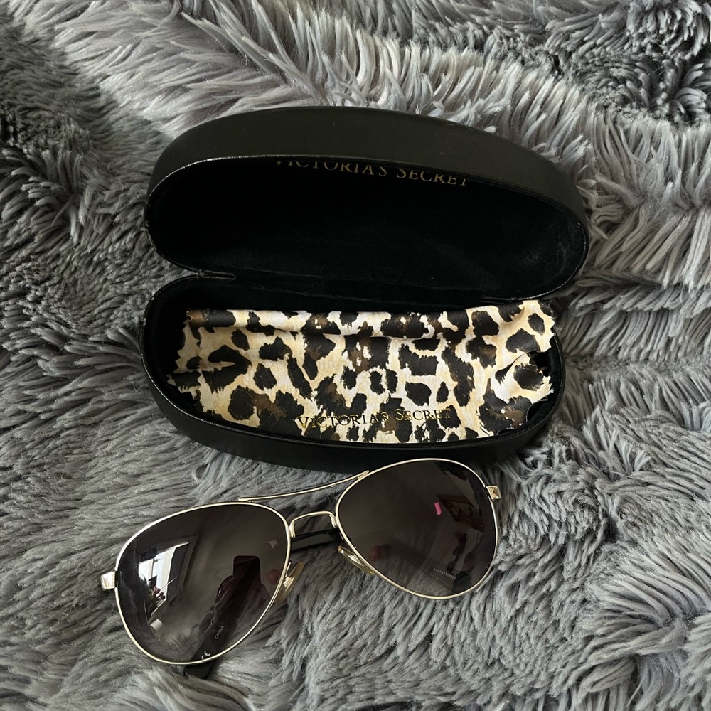 Victoria's Secret Black Aviator Sunglasses